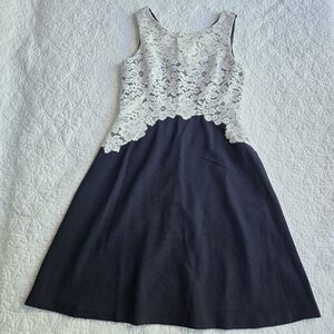 Lauren Ralph Lauren White Navy Lace Overlay Sleeveless Crepe Dress Size 4